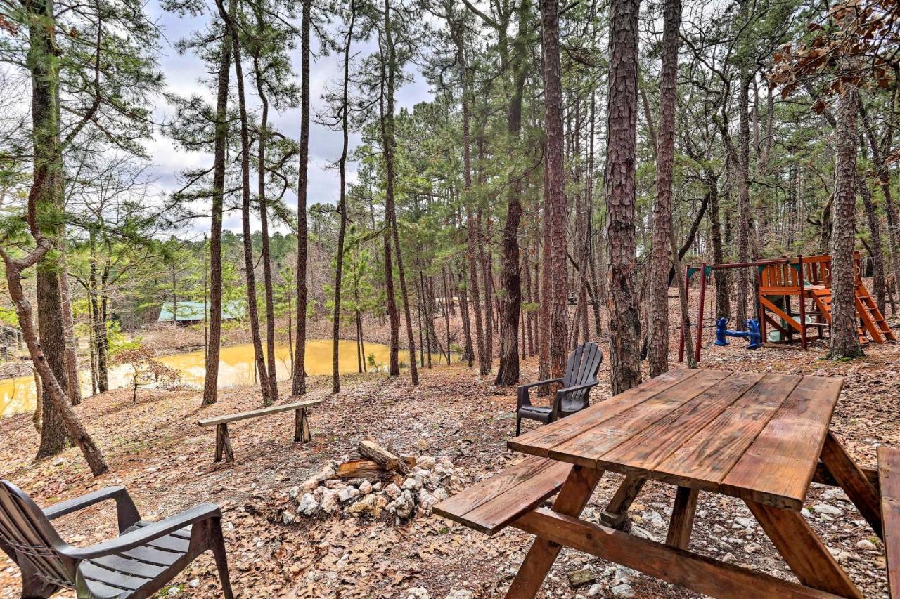 Broken Bow Log Cabin With Fire Pit, Pond, And Deck! Extérieur photo
