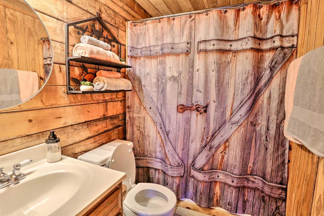 Broken Bow Log Cabin With Fire Pit, Pond, And Deck! Extérieur photo